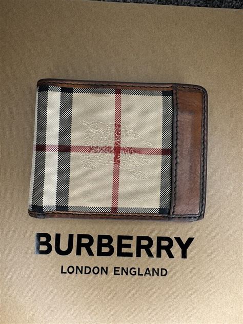 burberry horseferry bifold wallet|burberry men's wallet canada.